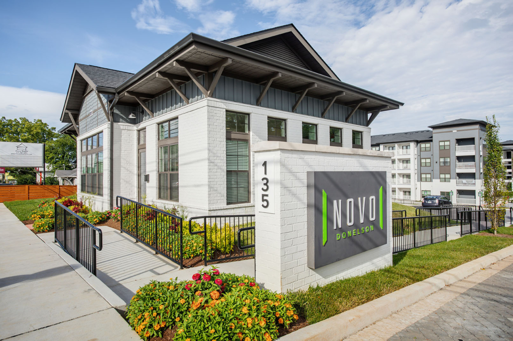 Novo-Donelson-2.webp
